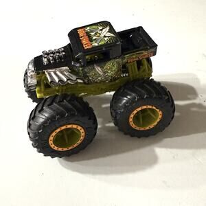 Hot Wheels Monster Jam Bone Shaker Monster Truck Die Cast 1:64 Black/Green